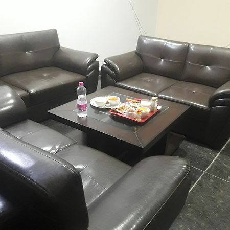 Hotel Aero Stay New Delhi Buitenkant foto