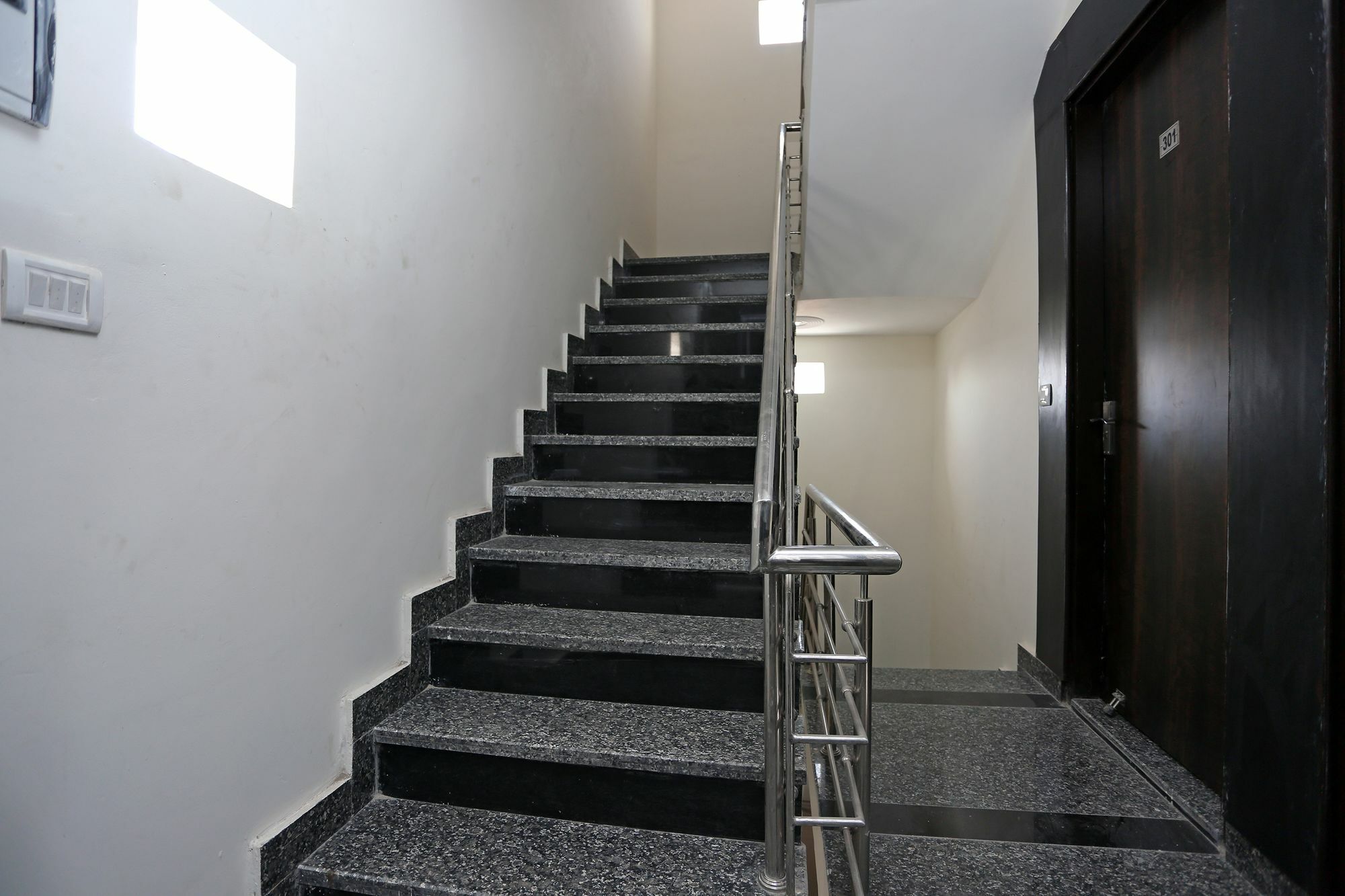 Hotel Aero Stay New Delhi Buitenkant foto