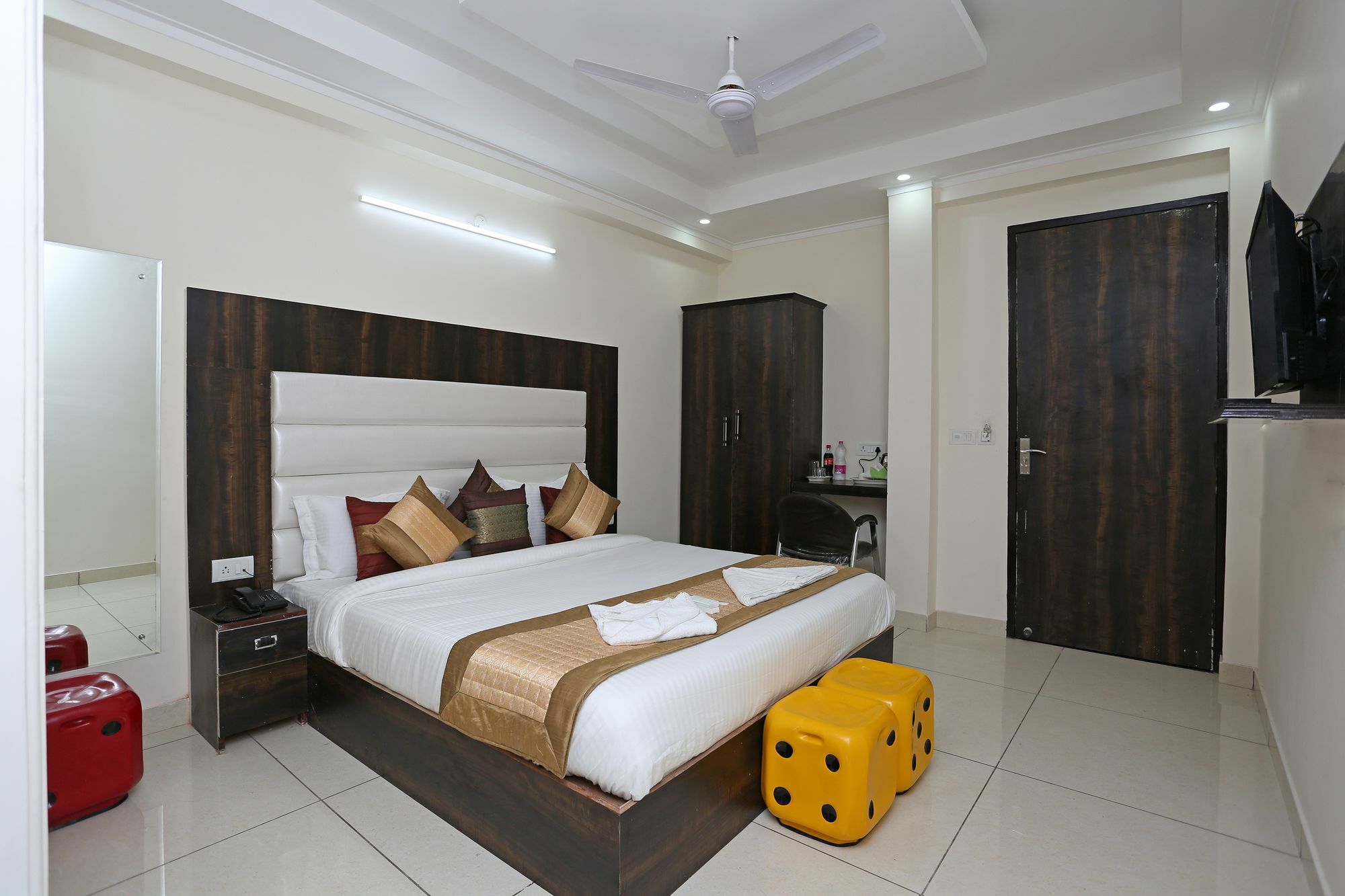 Hotel Aero Stay New Delhi Buitenkant foto